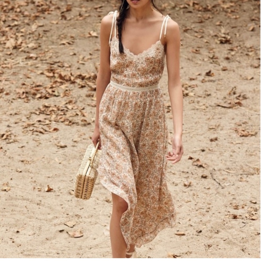 Paige Audrey dress beige floral Size L